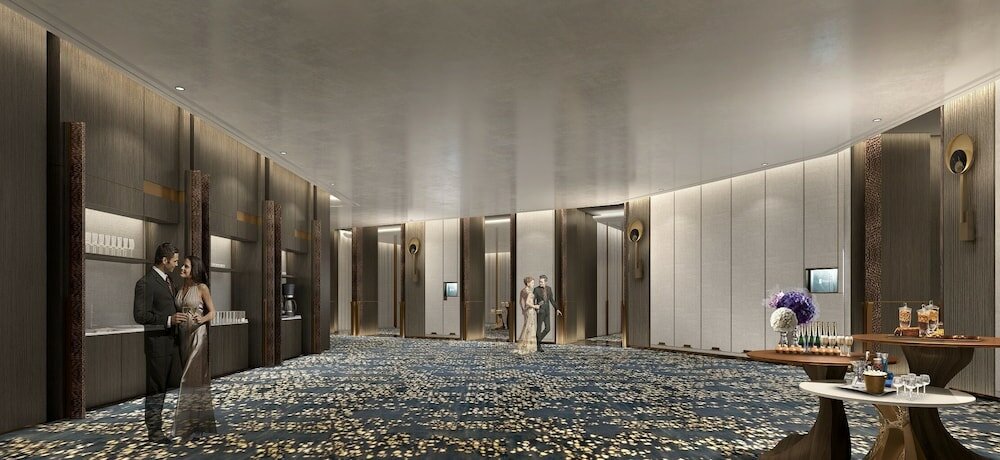 Фото Crowne Plaza Shanghai Hongqiao