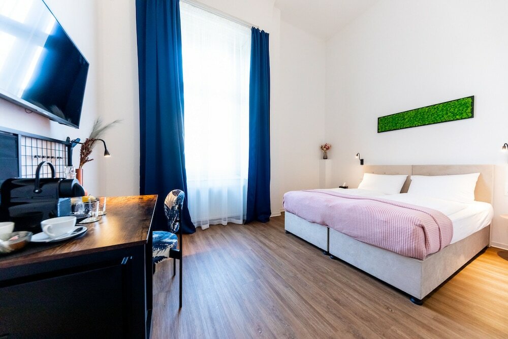 Фото Adagio Downtown Rooms