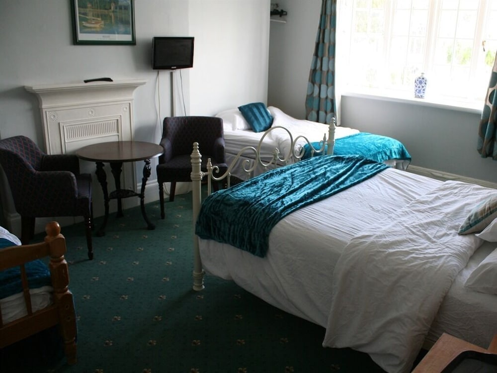 Фото The Bear Marlborough