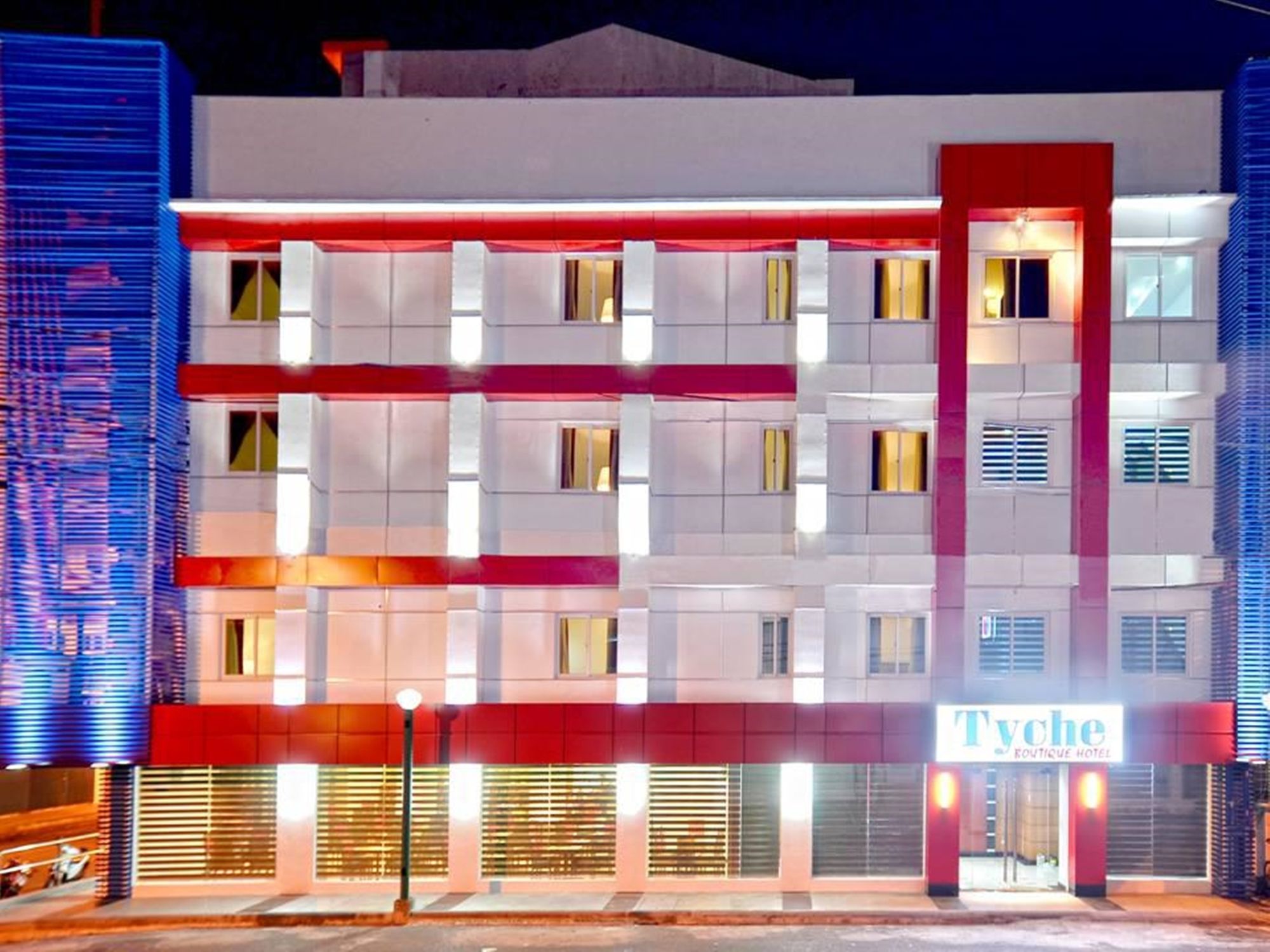Фото Tyche Boutique Hotel