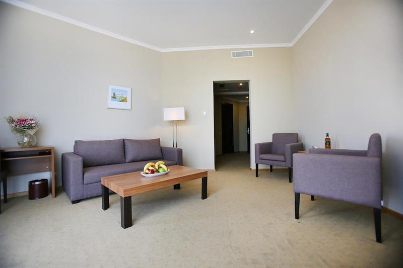 Фото Tskaltubo Plaza Hotel