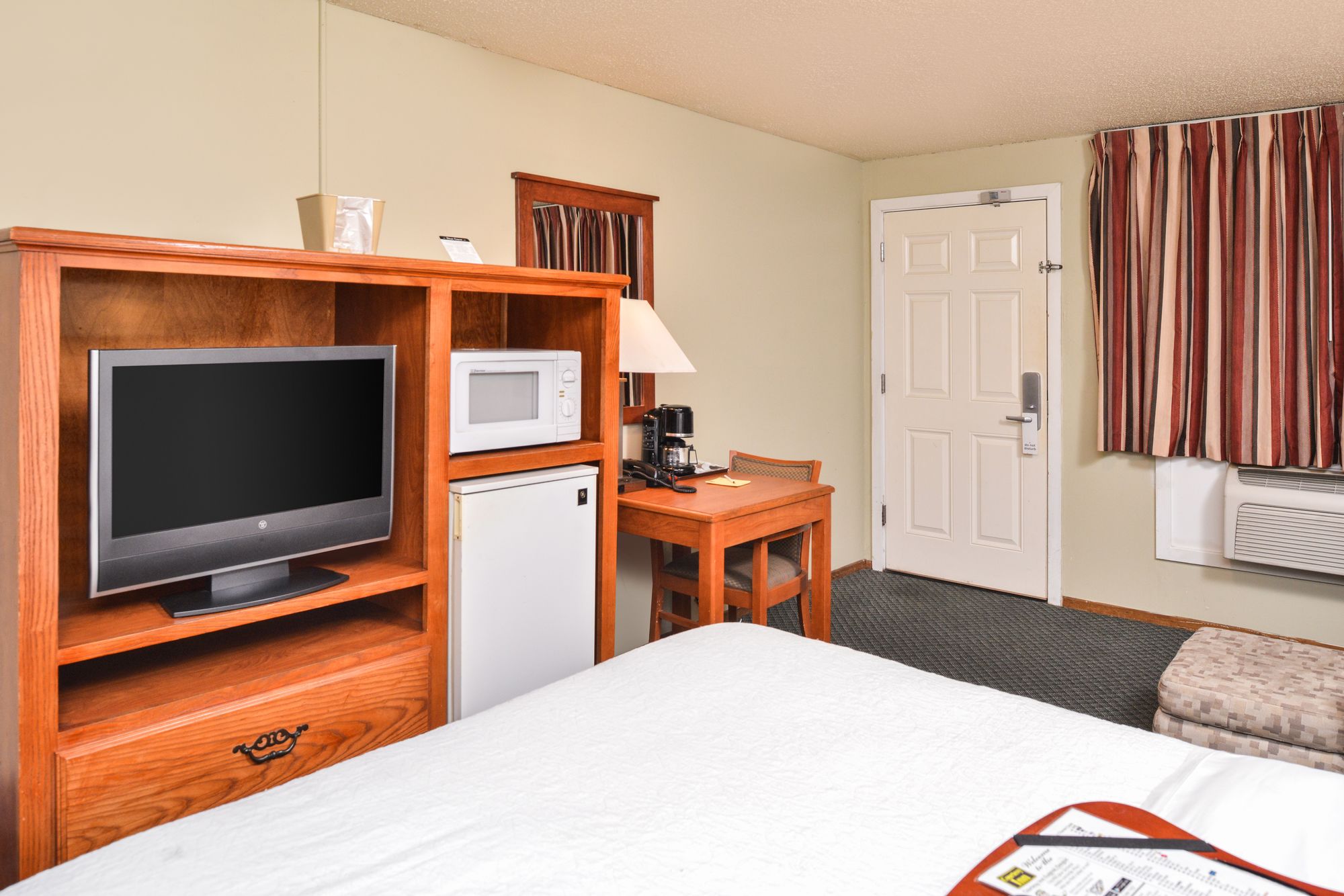 Фото Courtesy Inn Eugene Downtown