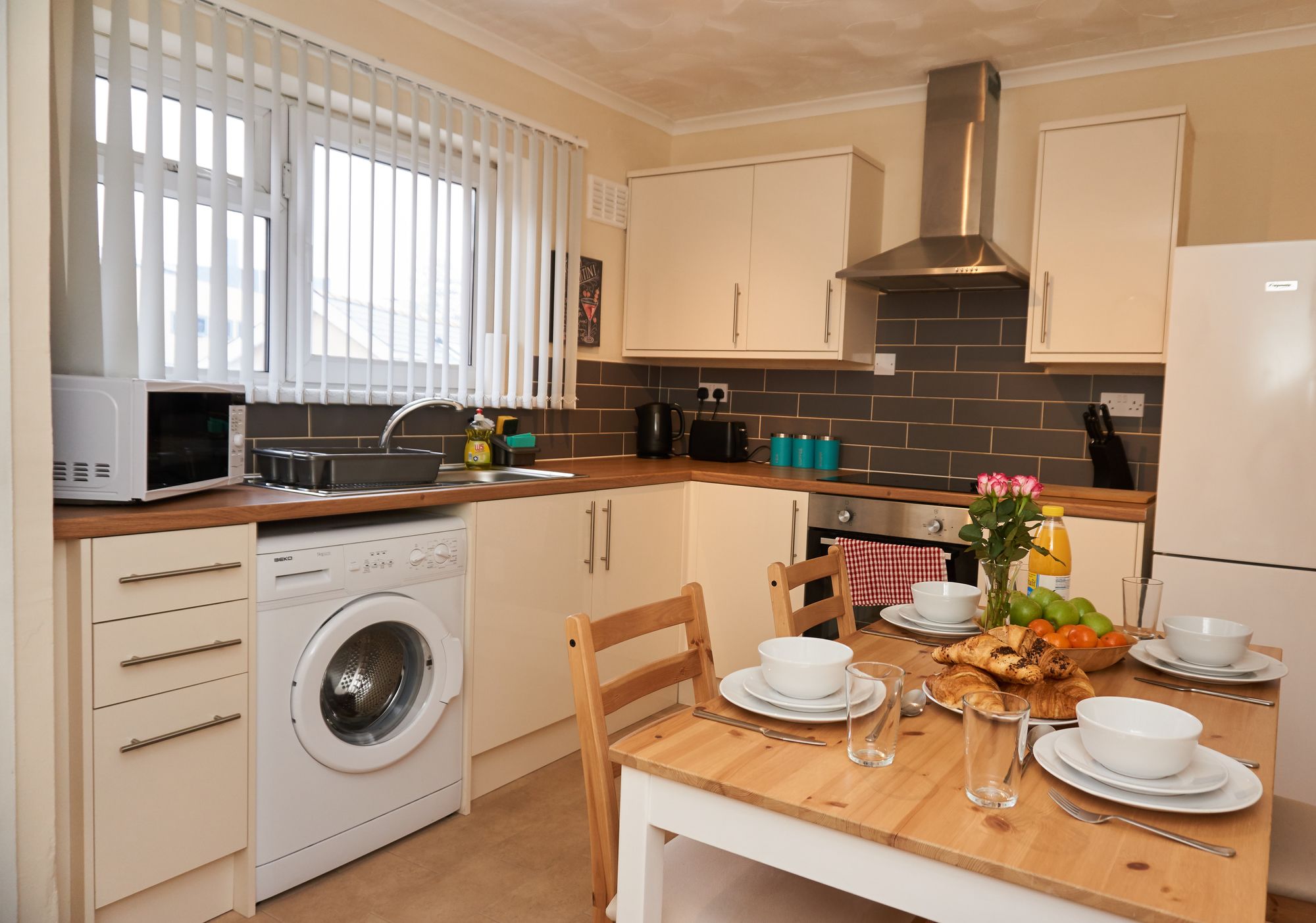 Фото Stay In Cardiff Cathay's Terrace Apartment