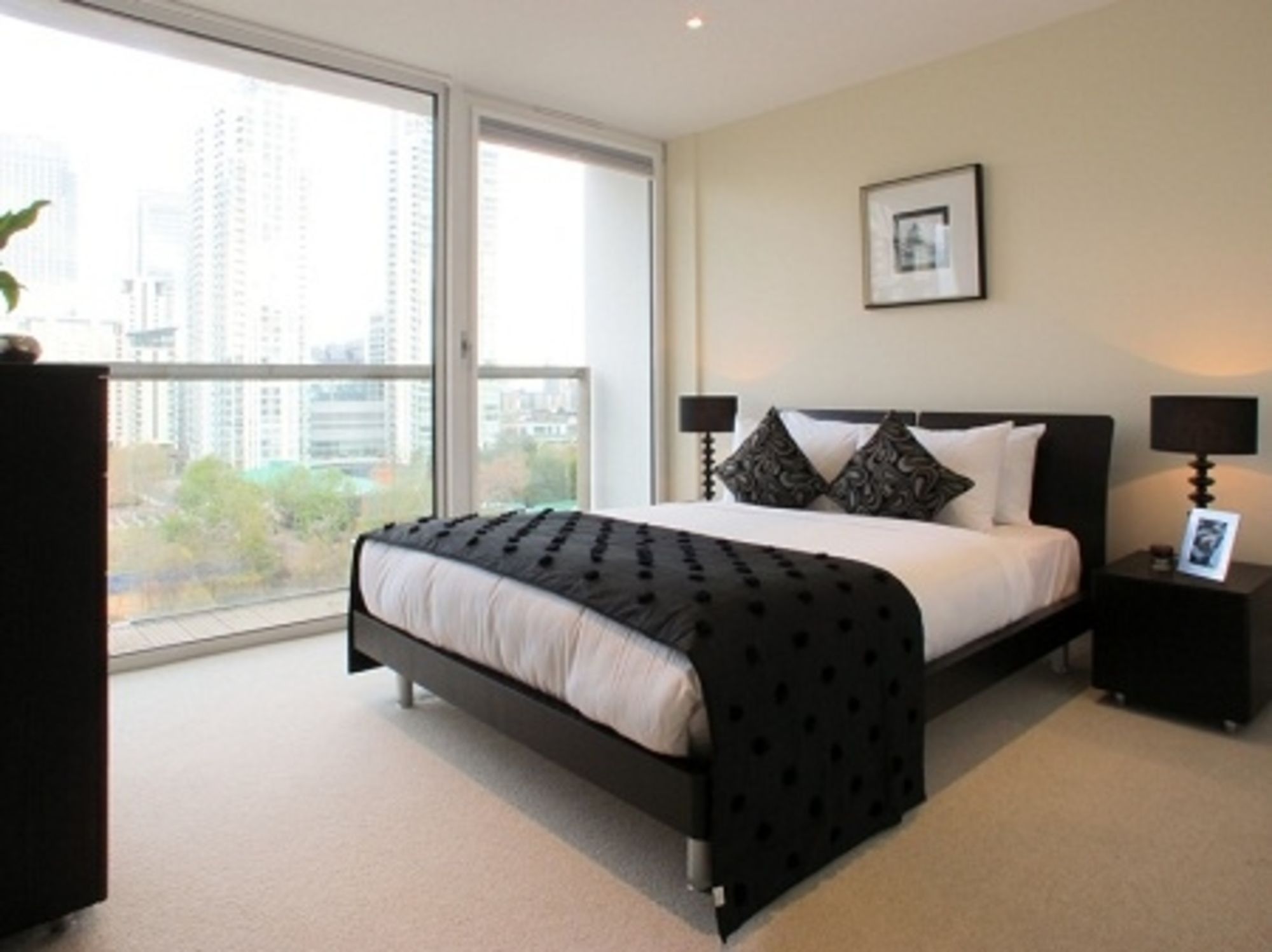 Фото Lanterns Court by BridgeStreet