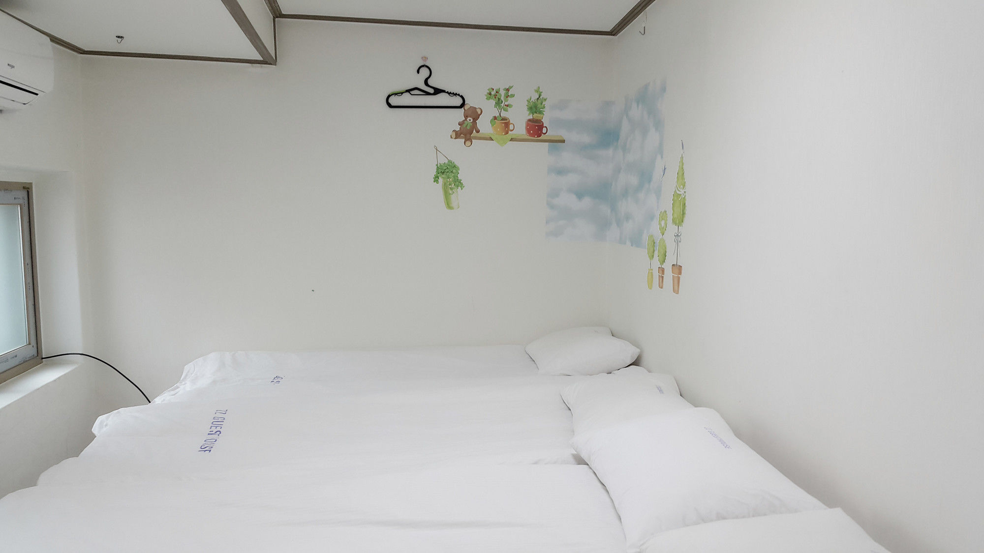 Фото Guest House Myeongdong