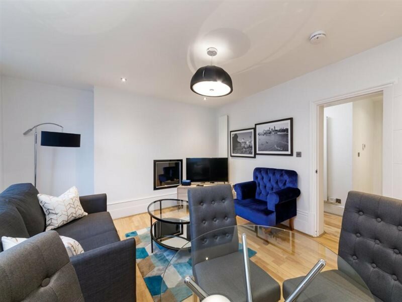 Фото Garrick Mansions by Q Apartments