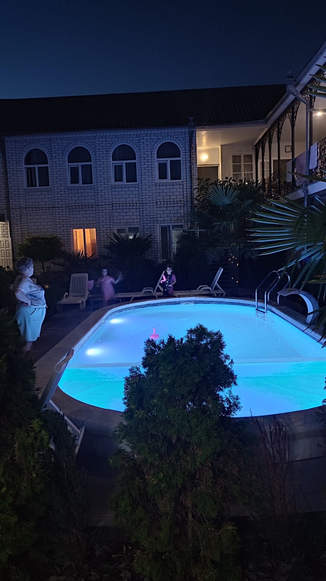 Фото Азария