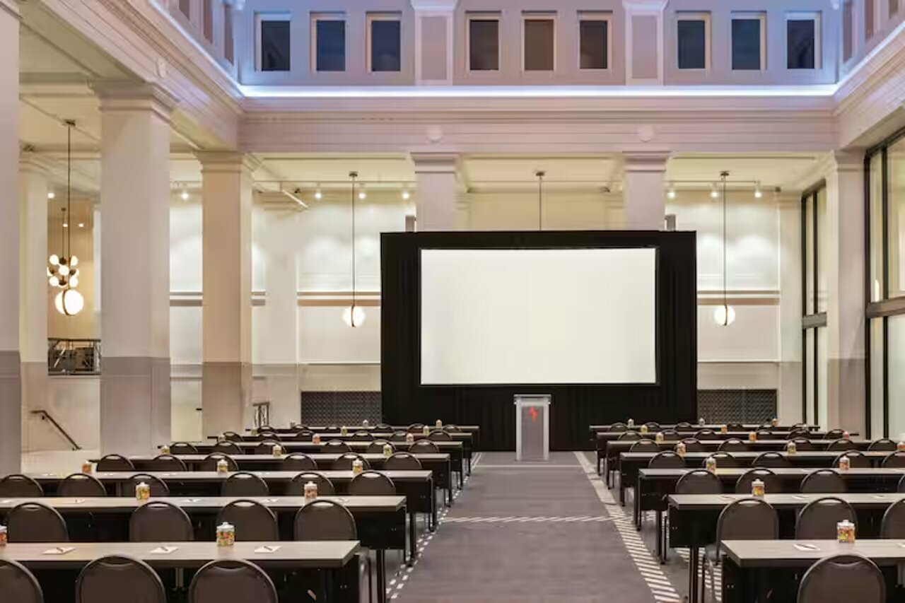 Фото The Central Station Memphis, Curio Collection by Hilton