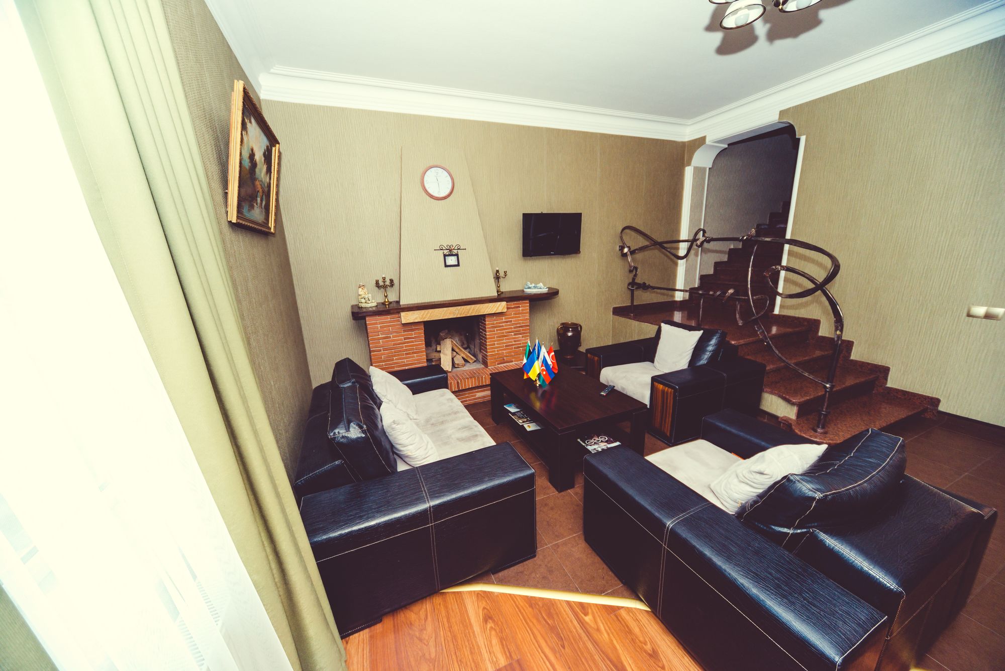 Фото New Metekhi