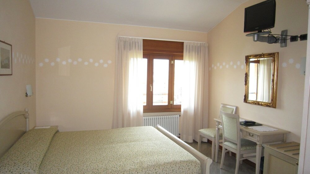 Фото Hotel Ristorante Sole