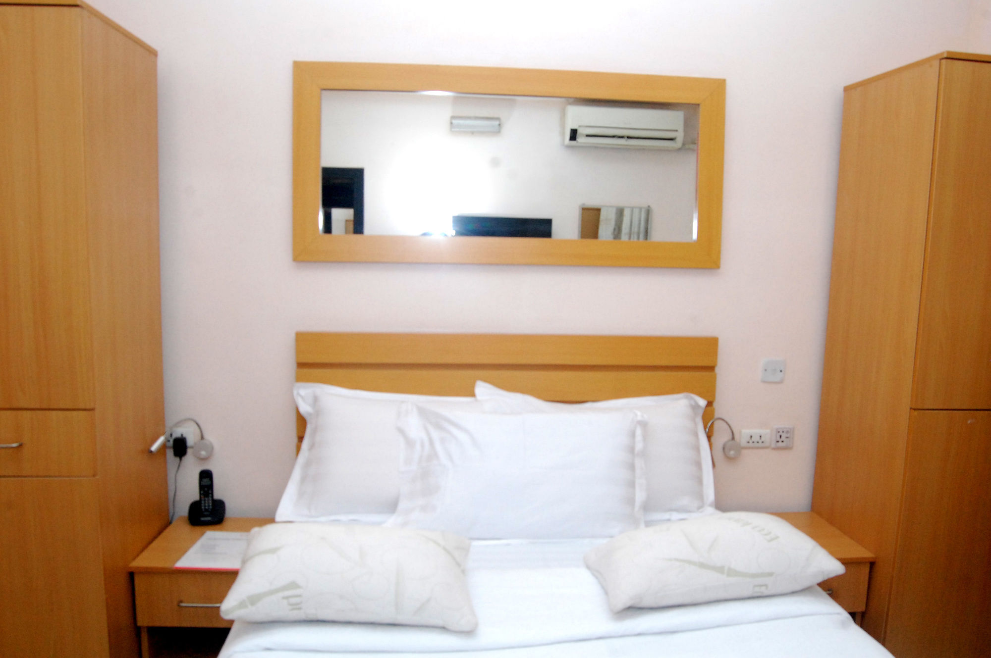 Фото Primal Hotel Ikeja Gra