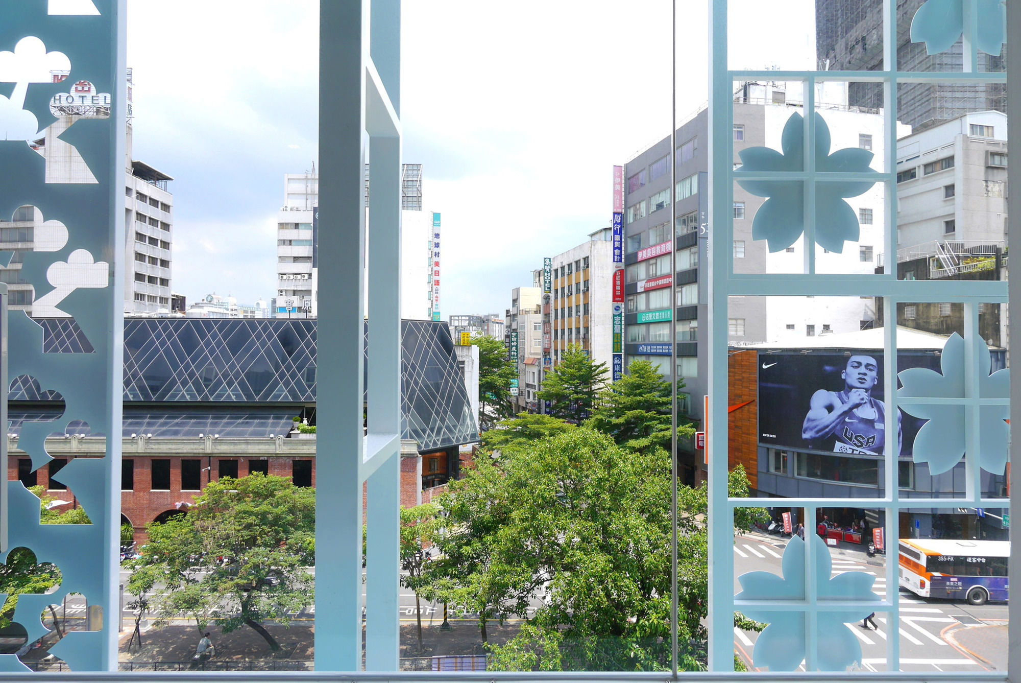 Фото SSBHotel - Shin Sei Bashi