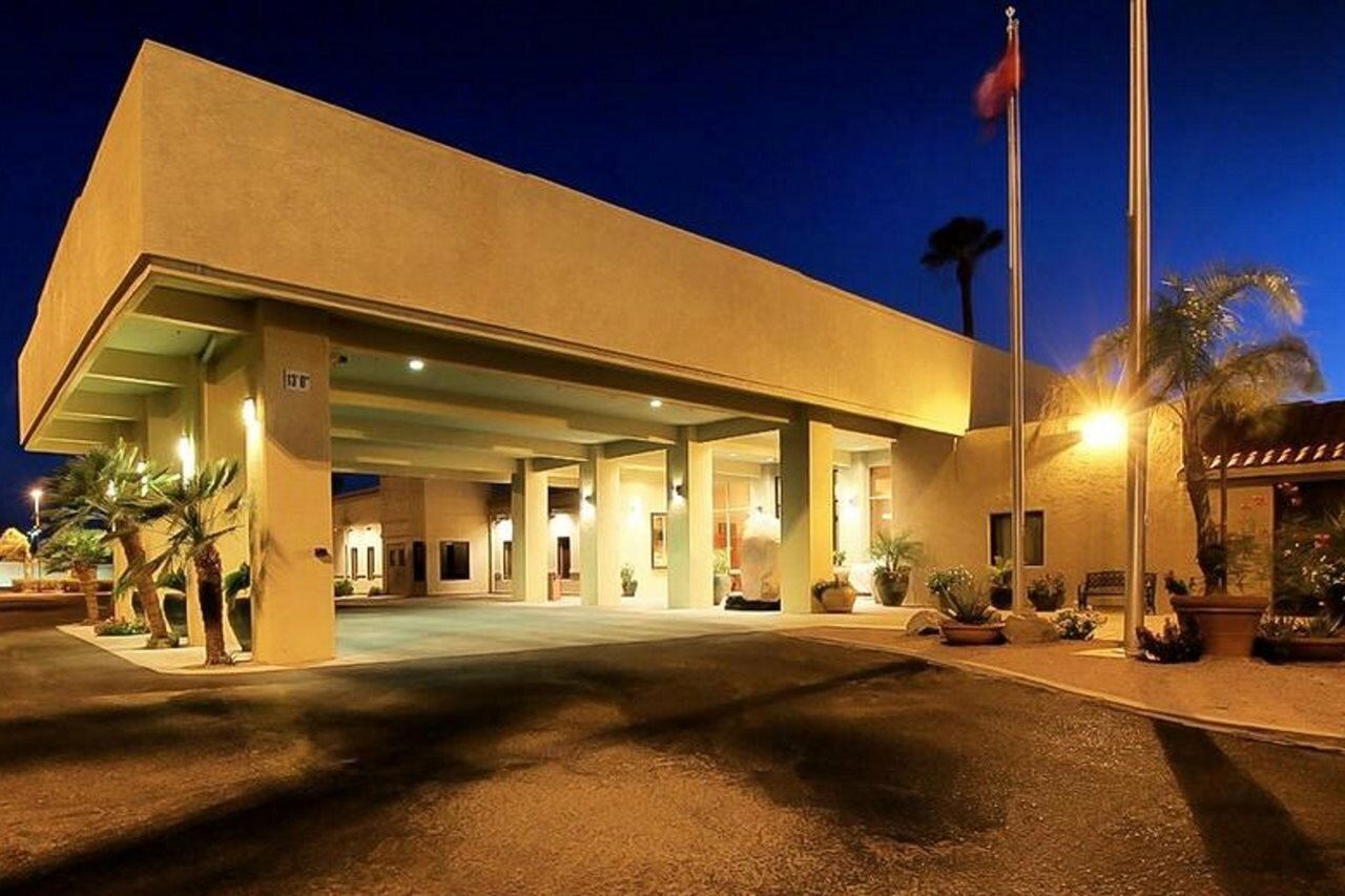 Фото Ramada by Wyndham Tucson