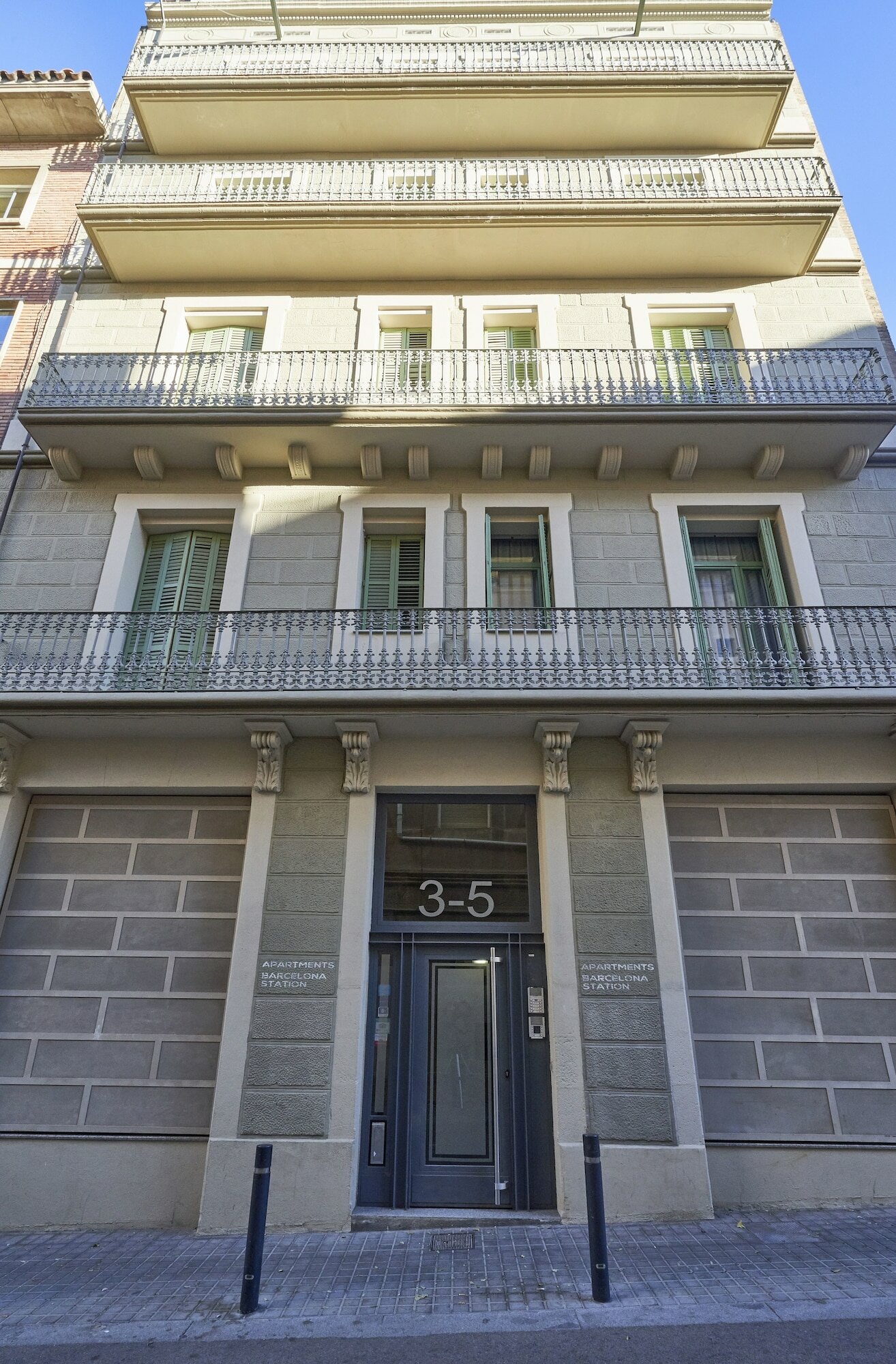 Фото Barcelona Sants Station Apartments