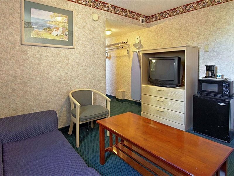 Фото Super 8 by Wyndham Atlantic City