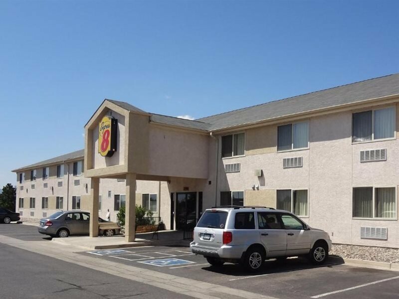 Фото Super 8 by Wyndham Siloam Springs