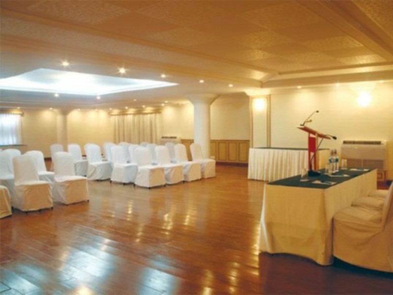 Фото Novotel Goa Dona Sylvia Resort Hotel