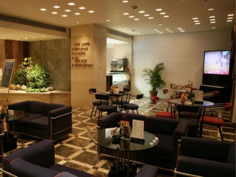 Фото Hotel Kohinoor Continental, Airport