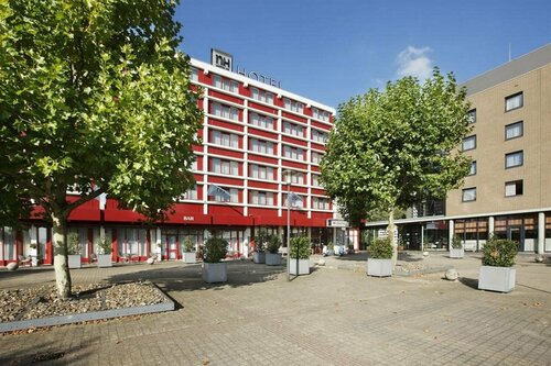 Внешний вид отеля Nh Maastricht в Маастрихте, фото 1