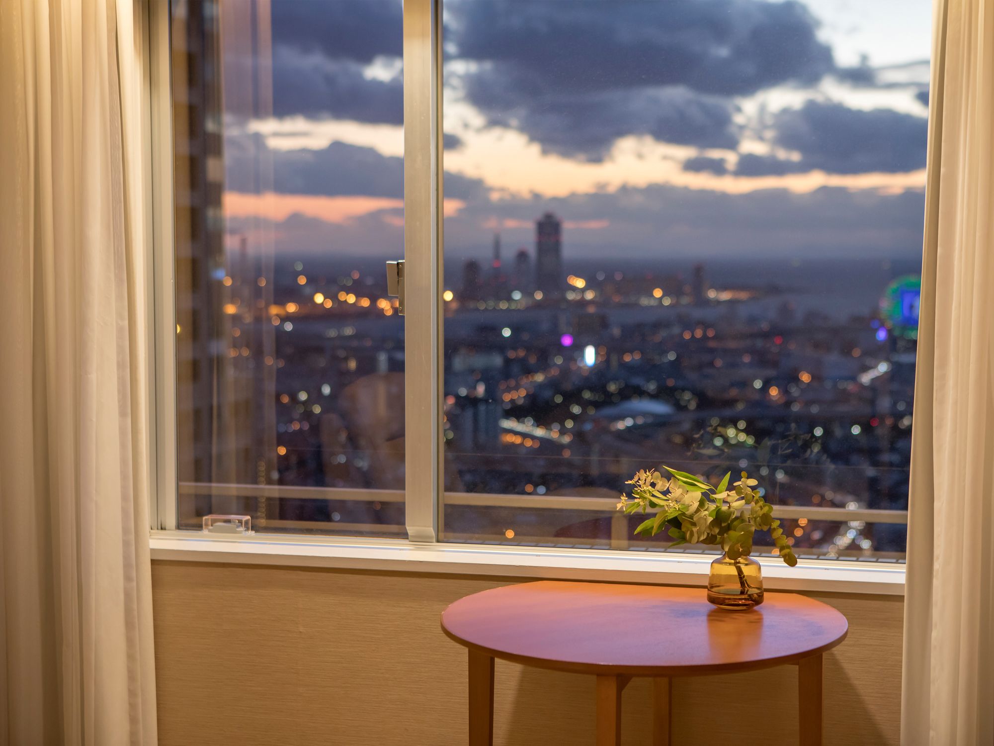 Фото Art Hotel Osaka Bay Tower