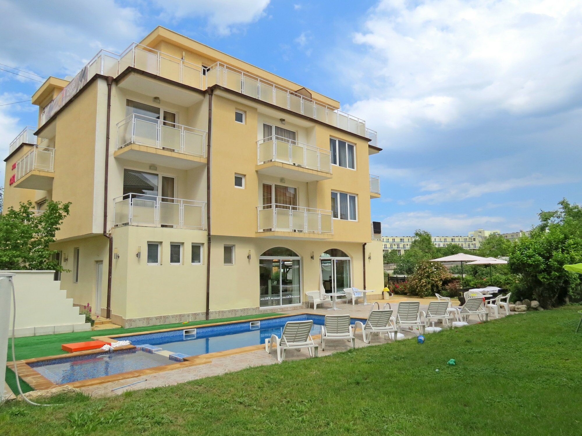 Фото отеля 4