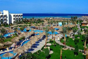 Гостиница Long Beach Resort Hurghada