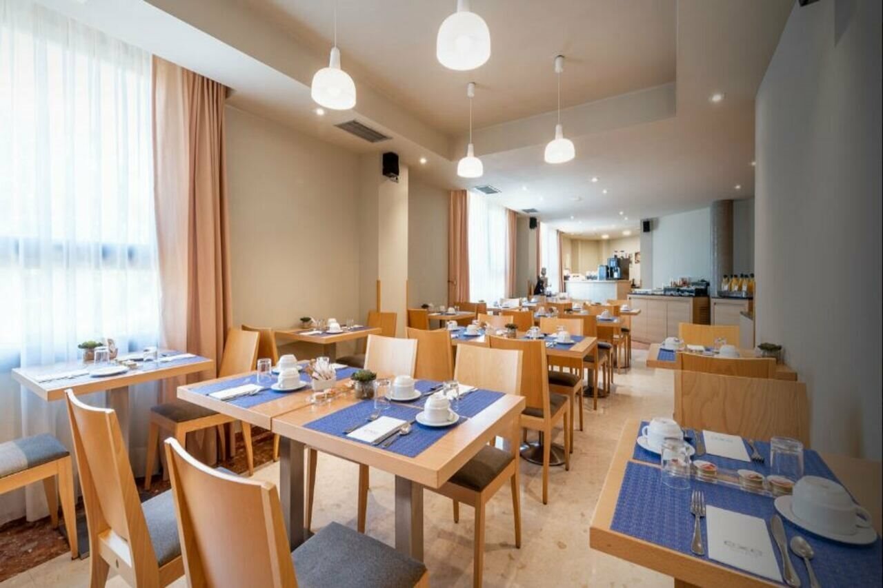 Фото Apartahotel Exe Campus San Mamés