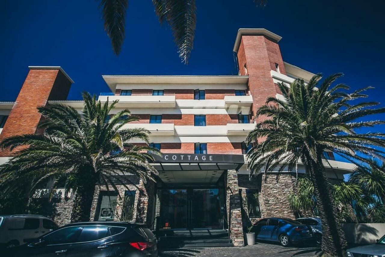 Фото Hotel Cottage