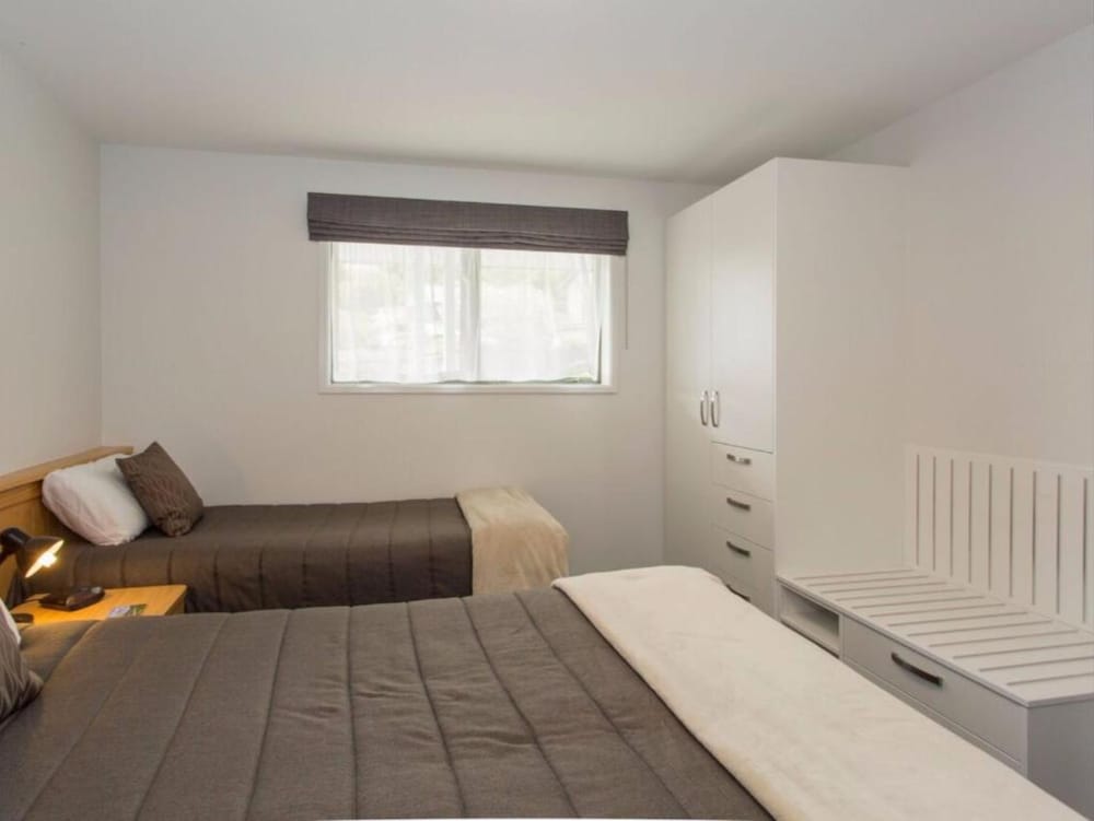 Фото Clearbrook Motels Wanaka