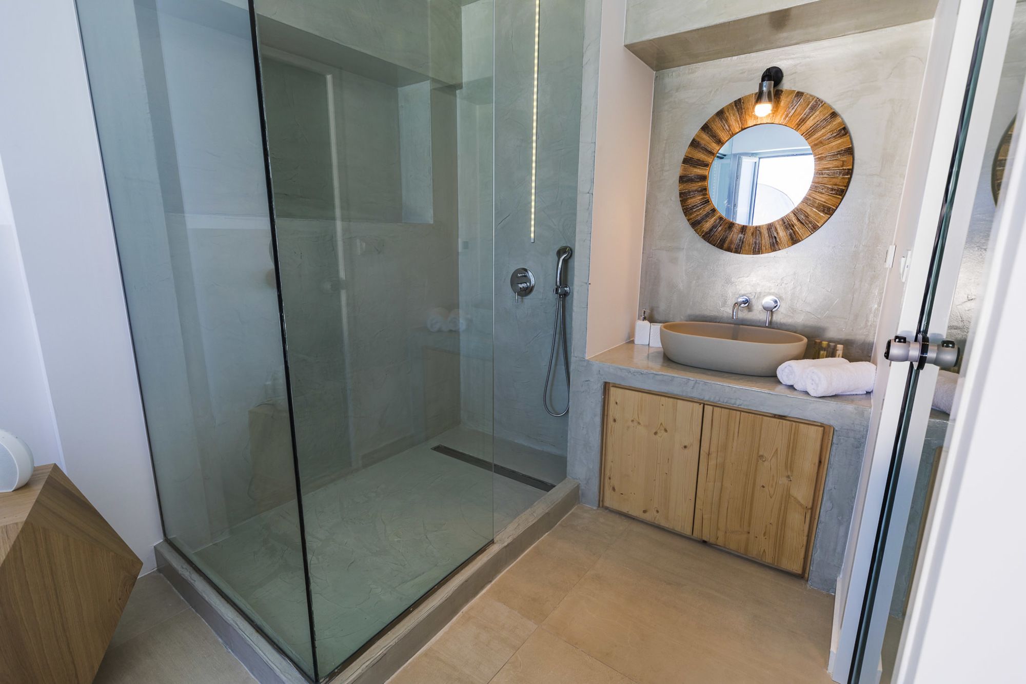 Фото Elysian Santorini