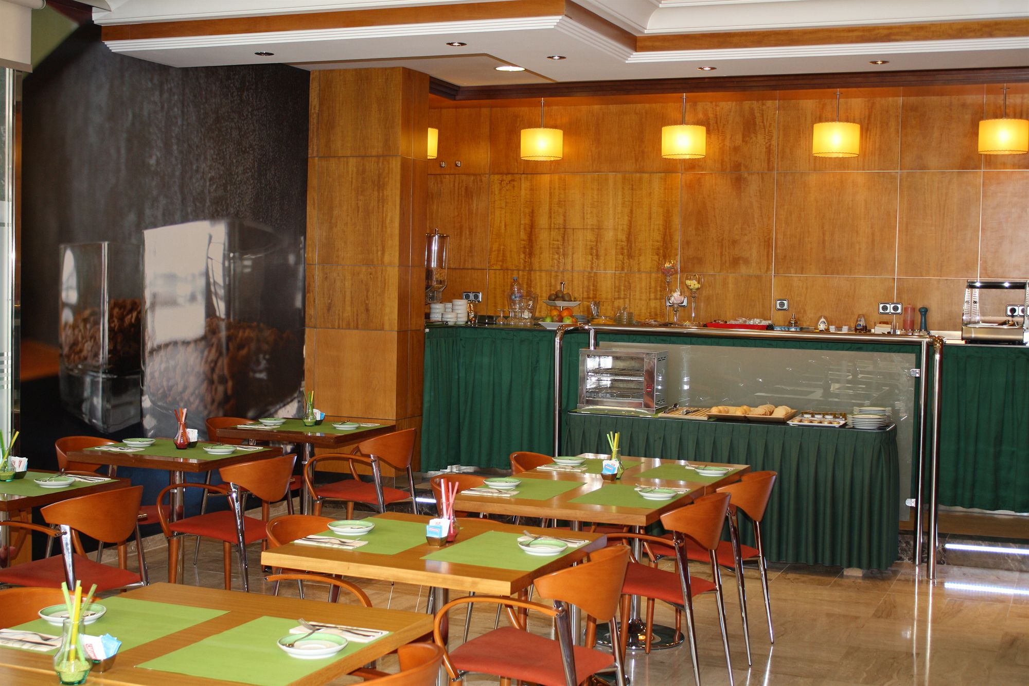 Фото Hotel Regio Cadiz