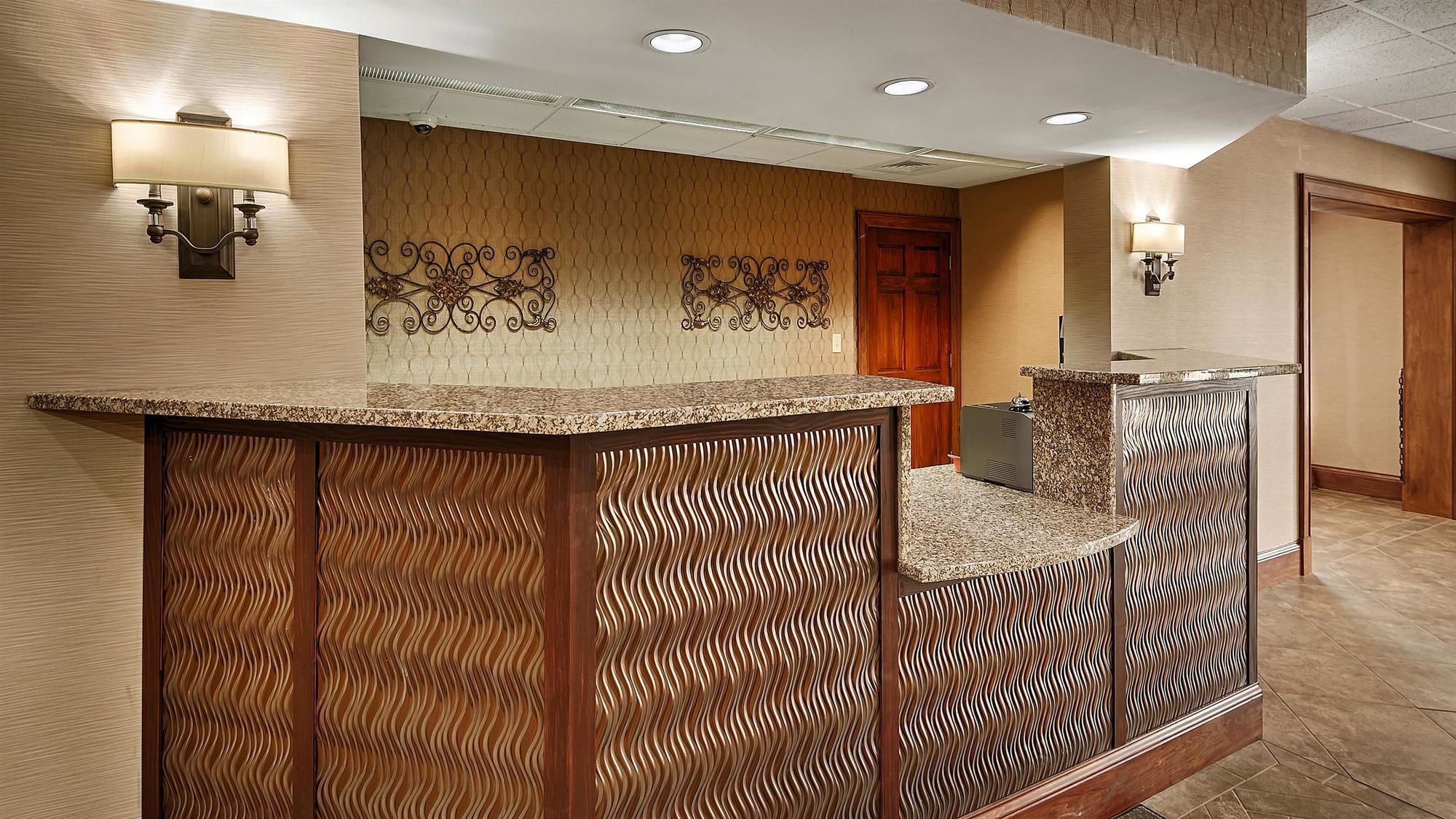 Фото Best Western Tree City Inn