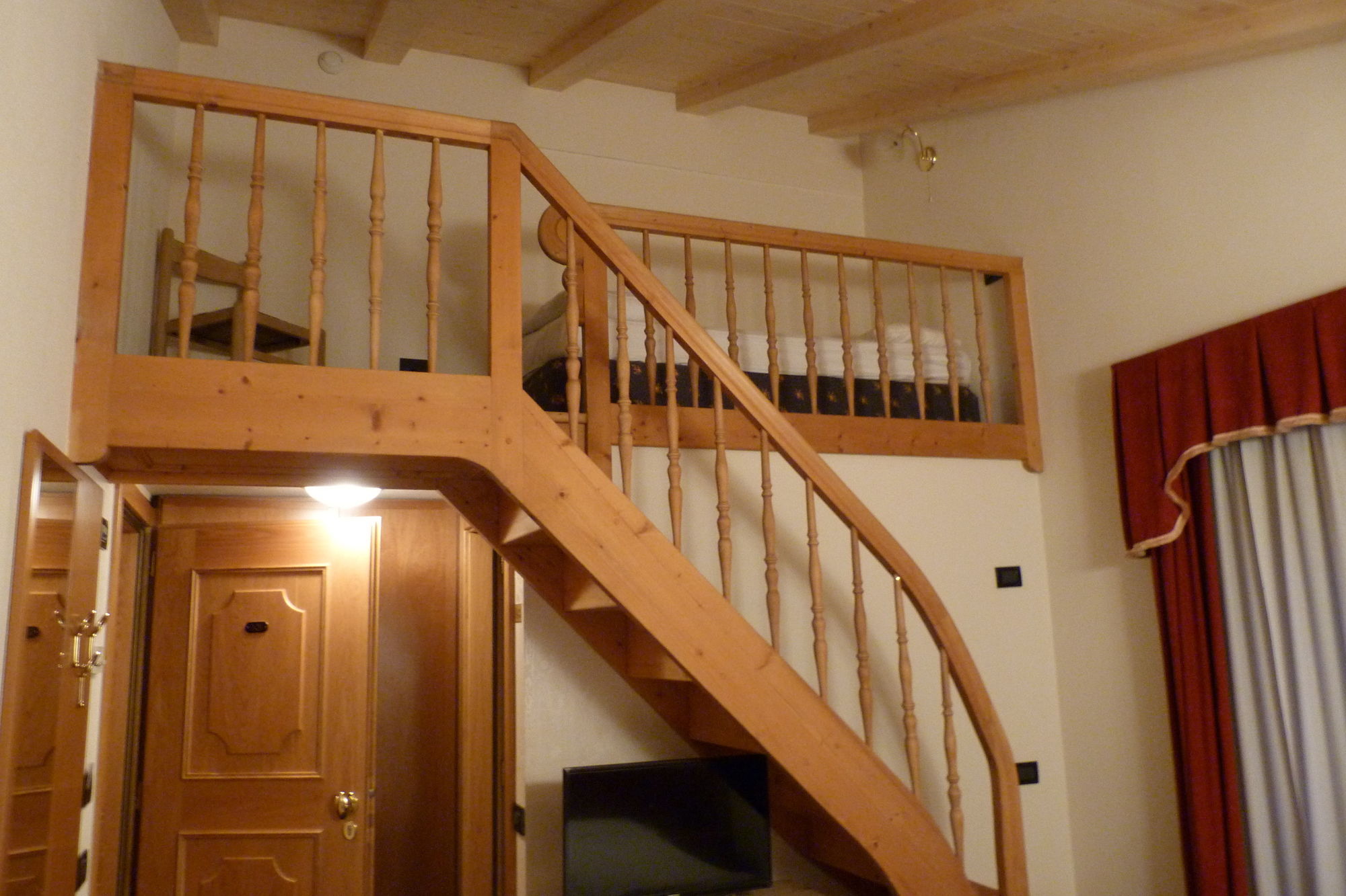 Фото Alba Alpine Hotel