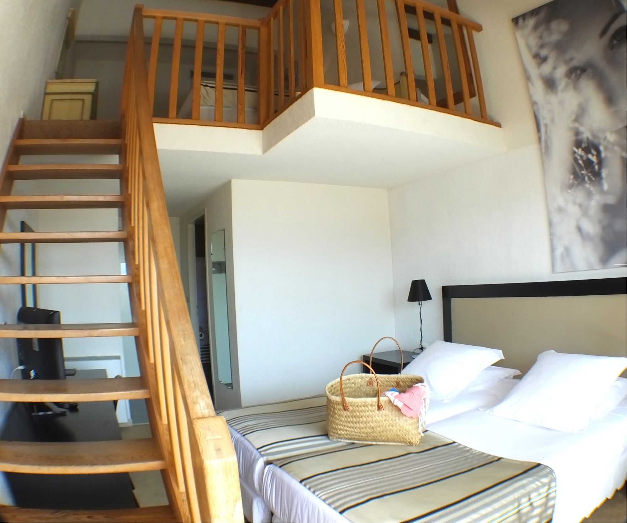 Фото Hotel Mariana