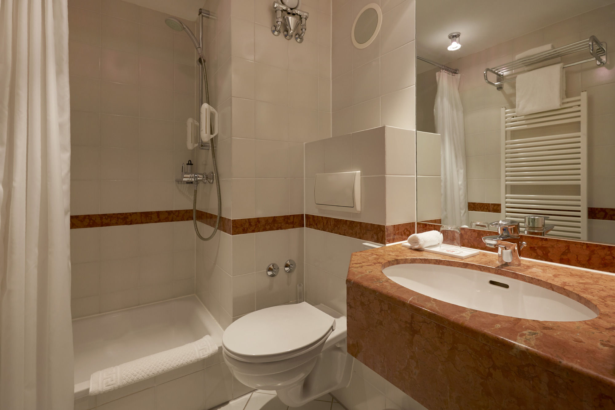 Фото 236041957965