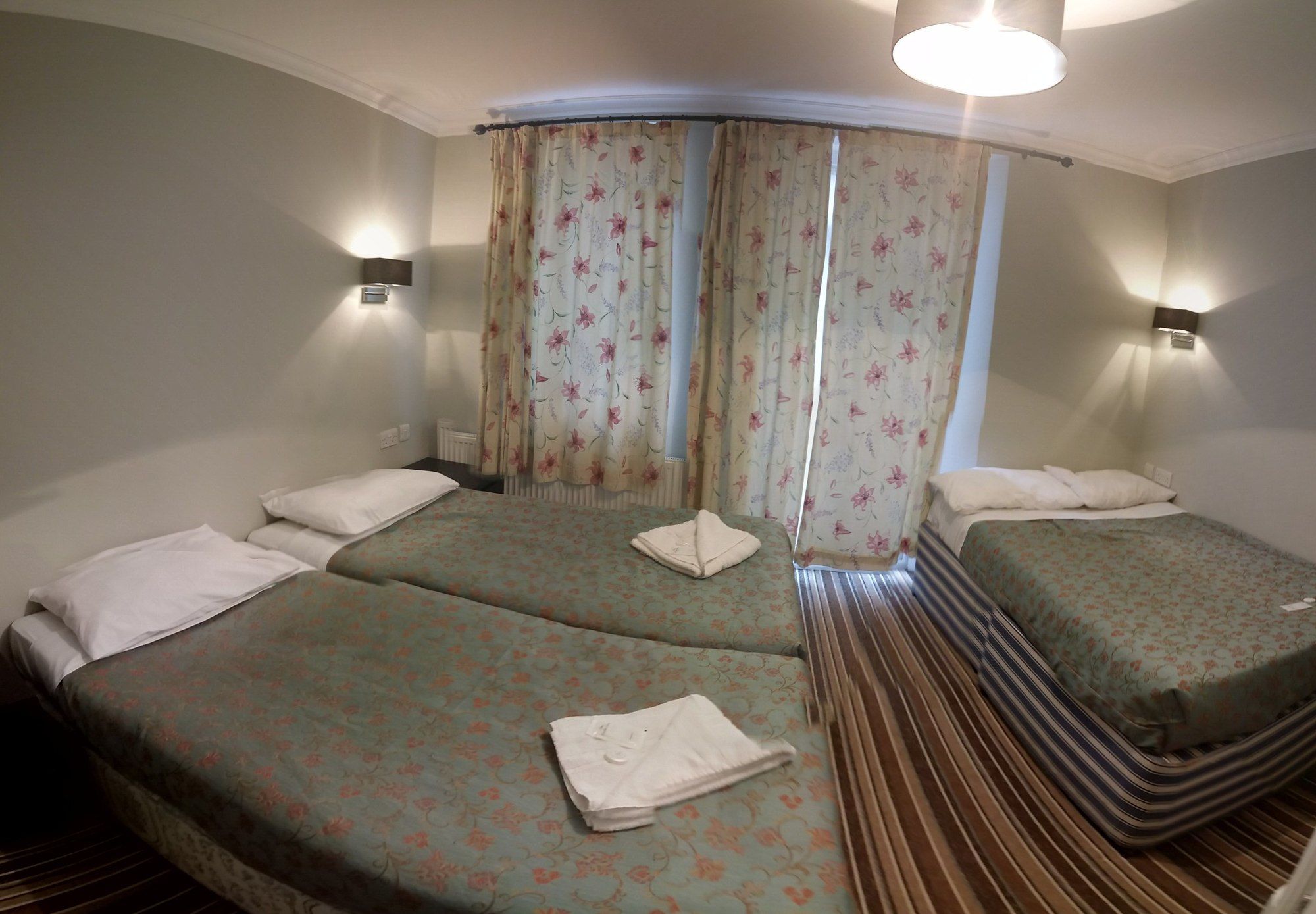 Фото Plaza Hotel