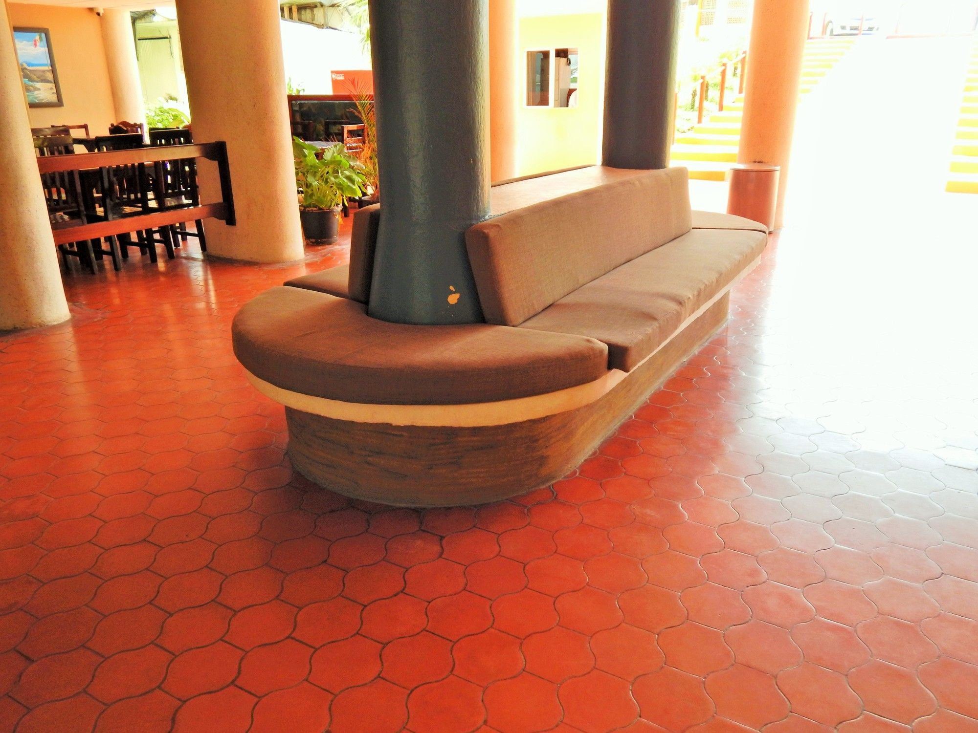 Фото Hotel Las Jacarandas