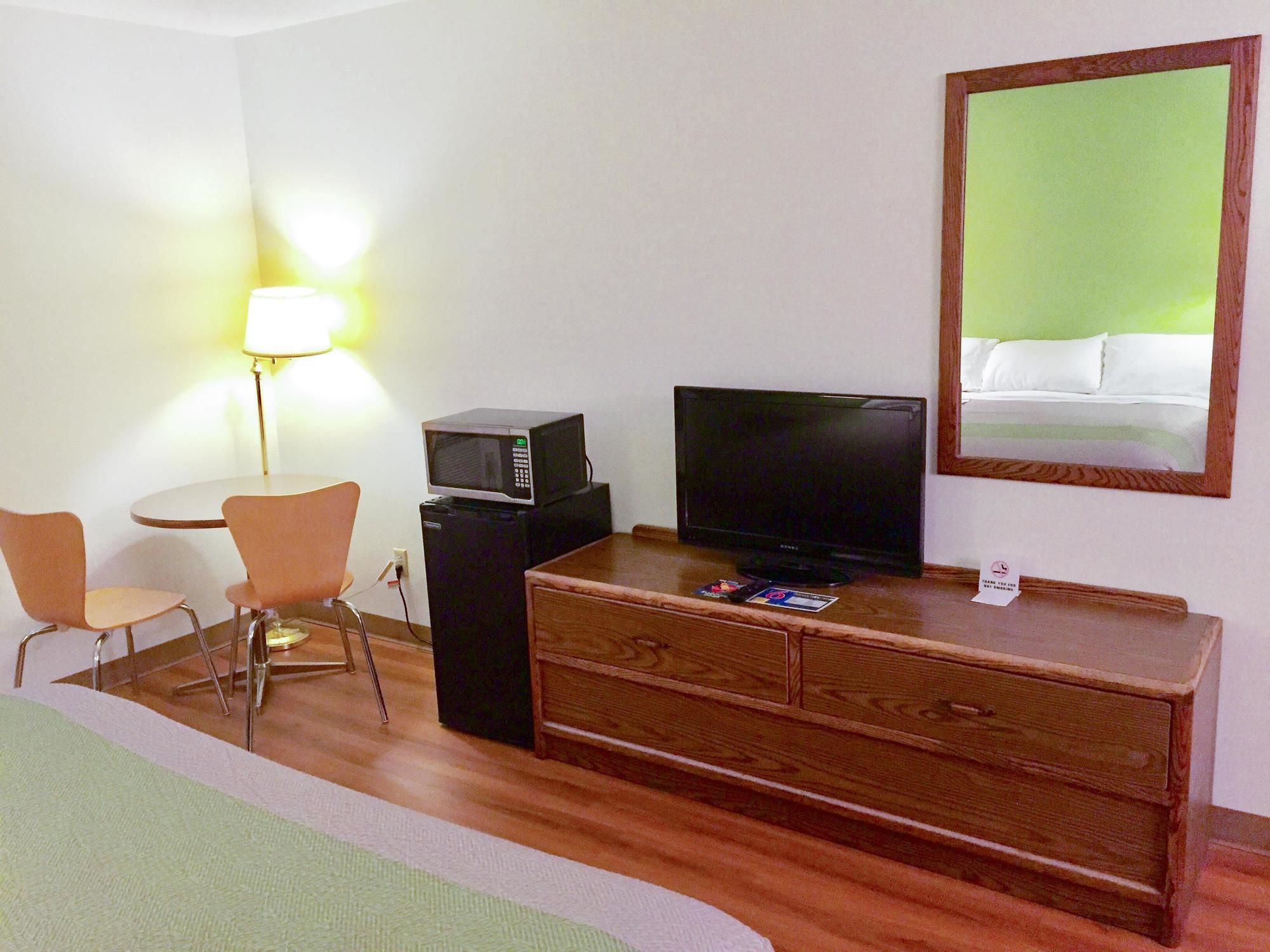 Фото Motel 6 Fargo, Nd - South