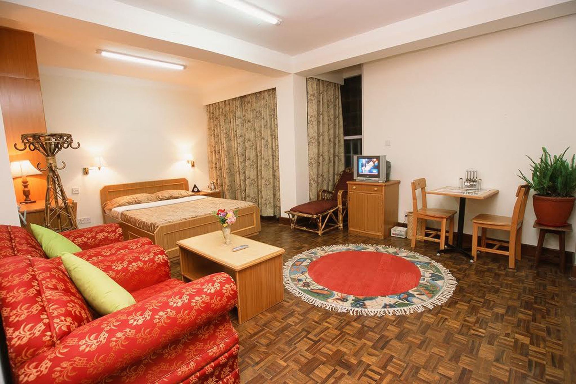 Фото Himalaya Apartment Hotel