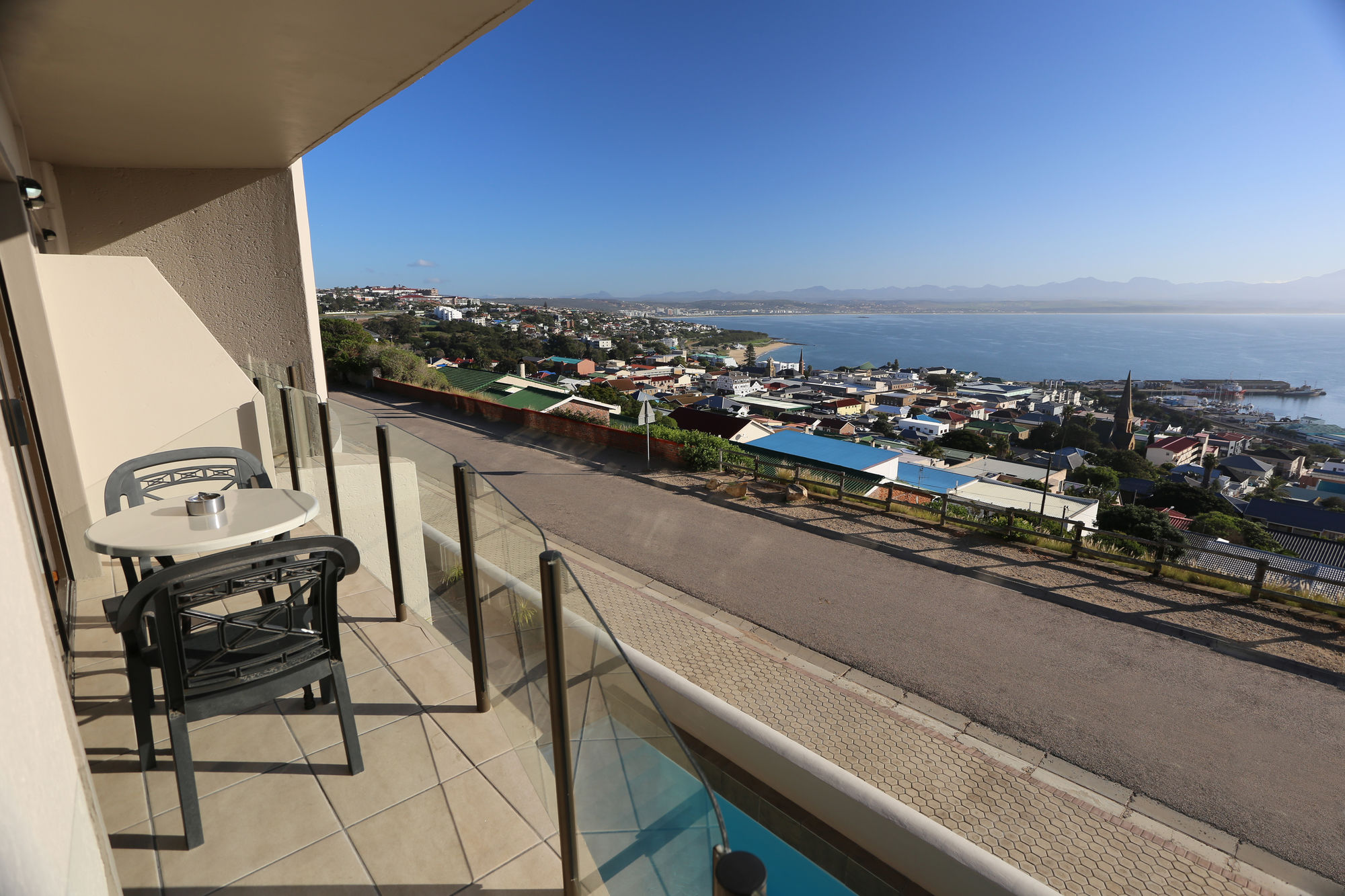 Фото Bar T Nique Guest House