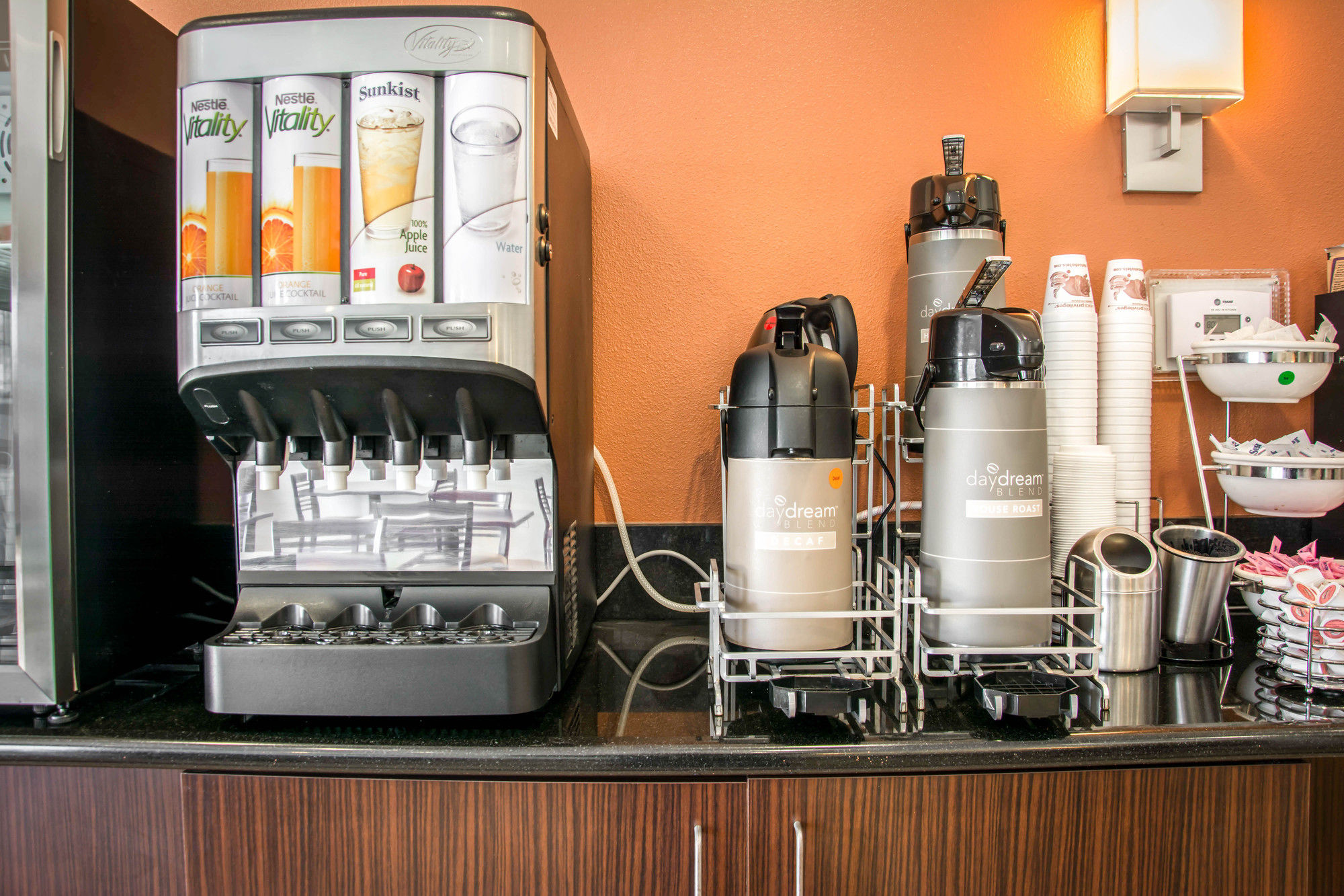 Фото Sleep Inn & Suites Medical Center