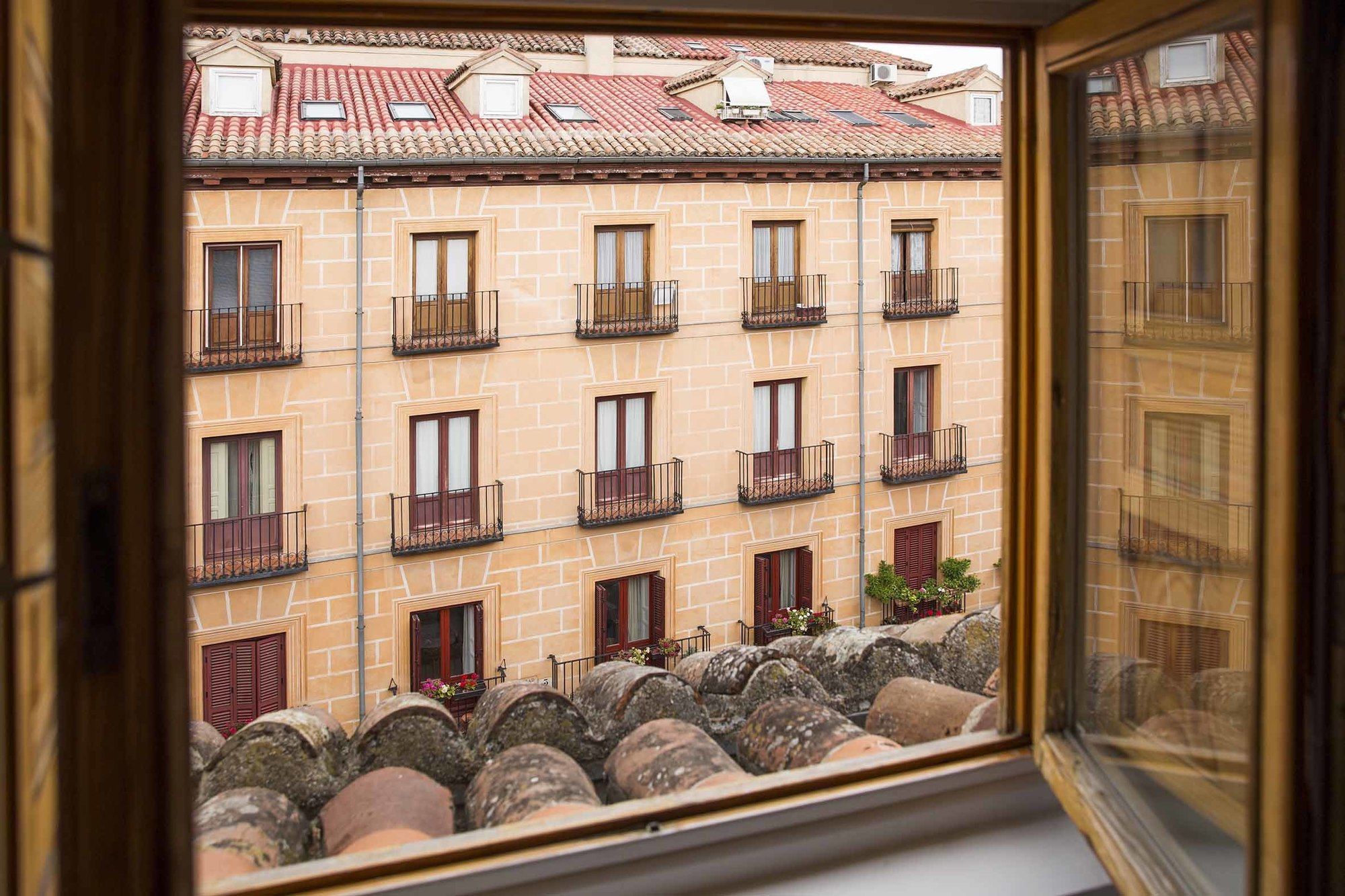 Фото Palacio Conde de Miranda Apartment