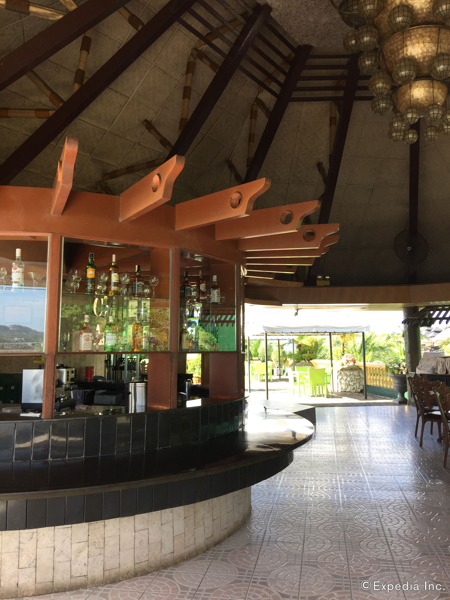 Фото Bohol Tropics Resort