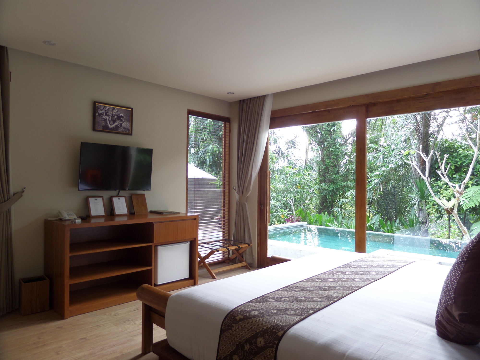 Фото 164162676469