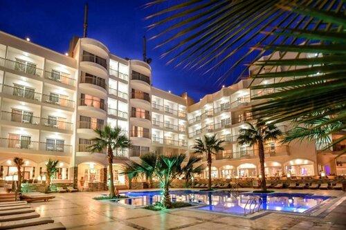 Гостиница Royal Star Beach Resort в Хургаде