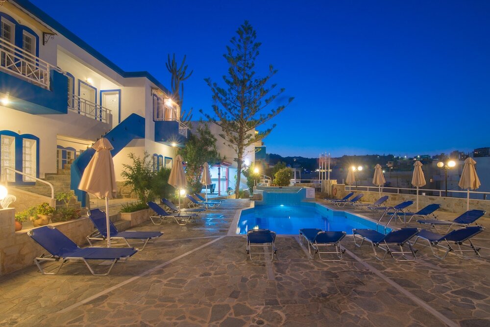 Фото Belvedere Village