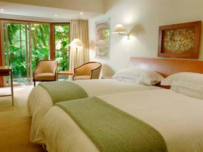 Фото Vineyard Hotel