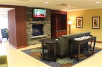 Фото Holiday Inn Express & Suites Milford, an Ihg Hotel