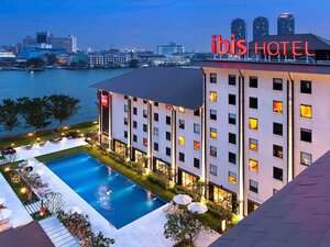 Гостиница Ibis Bangkok Riverside