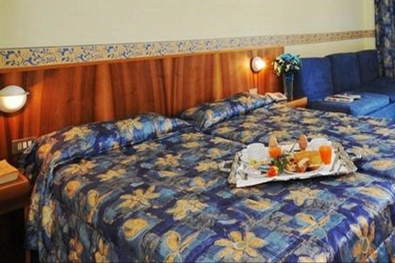 Фото Hotel Royal